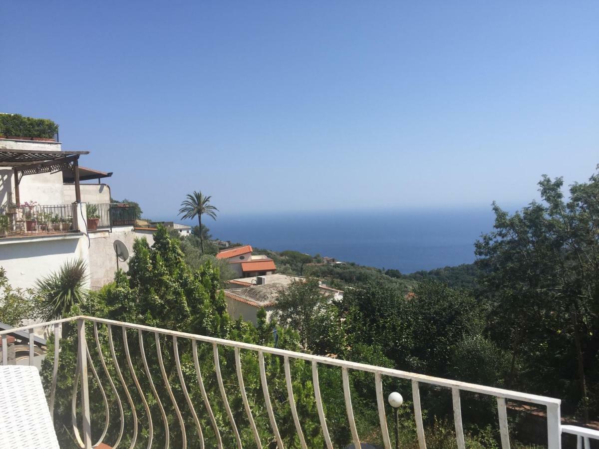 Villa Asia Holiday Home Sant'Agata sui due Golfi Bagian luar foto