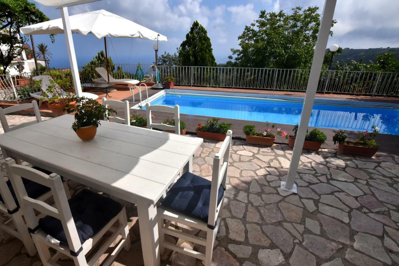 Villa Asia Holiday Home Sant'Agata sui due Golfi Bagian luar foto